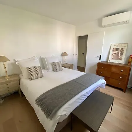 Antoine - Centre Apartment *